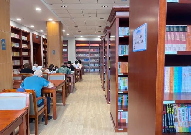 自然科学期刊杂志发表论文投稿：《鲁东大学学报》，季刊