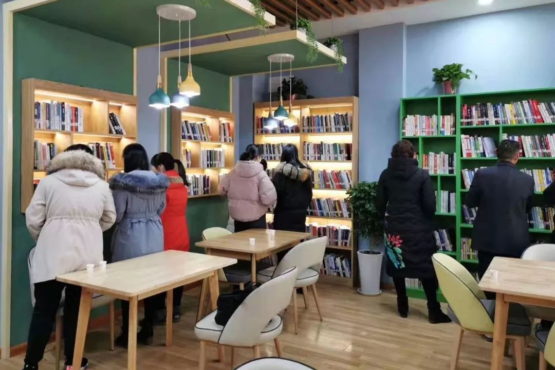 政治学期刊杂志发表论文投稿：《当代美国评论》，季刊