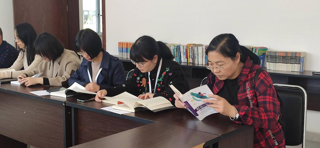 期刊论文发表中的作者署名：规则、实践与重要性