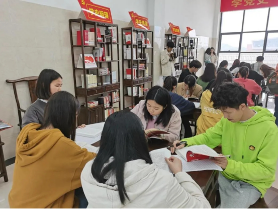 解析财经事件《中国经济周刊》期刊杂志：刊物介绍及论文发表投稿