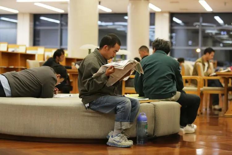 解析国际政治经济《当代世界与社会主义》期刊杂志：论文发表投稿