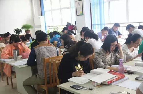 解析财政金融产业《经济问题》期刊杂志：介绍及论文发表投稿指南