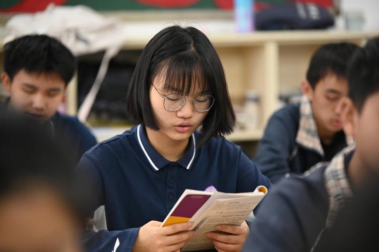 解析疾病预防控制《中华实用诊断与治疗杂志》期刊：论文发表投稿