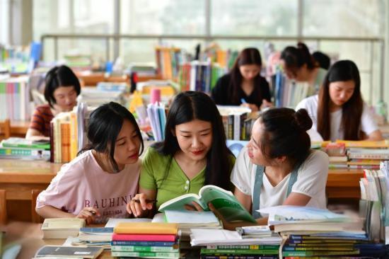 美术设计影视传媒图书《大众文艺》期刊：投稿发表论文栏目及要求