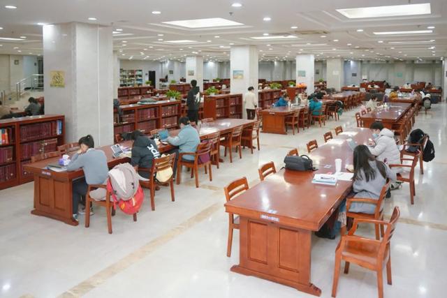 解析生活画卷人生感悟《散文·海外版》期刊：投稿发表论文要求