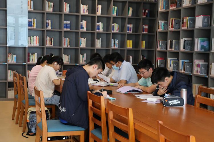 区域国别外交《国际政治研究》期刊：刊物介绍及发表论文投稿要求