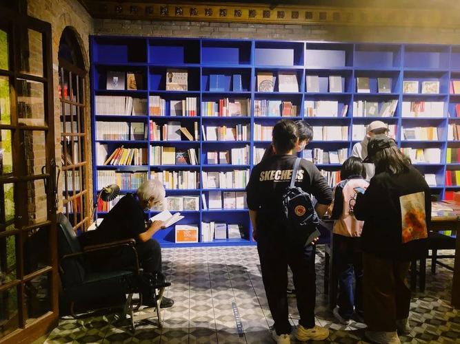 在学术期刊杂志上如何高效快速投稿发表论文指南