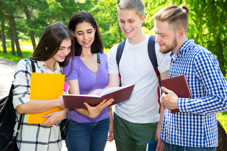 外语教学研究专著教材出书出版之路：大学教师评职称署名办理指南