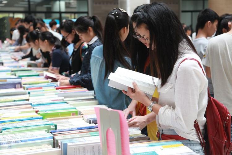 中专教师职称晋升快车道：教育类教材、专著