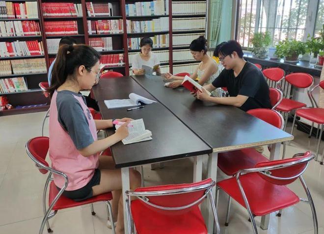 评高级教师职称教育专业学术论文发表投稿攻