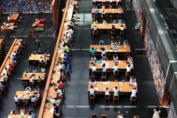 法制法学教师中高级职称专著著作出书办理导